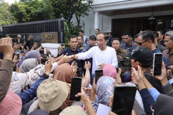 ulang-tahun-jokowi-solo-bunga-anggrek-pejabat